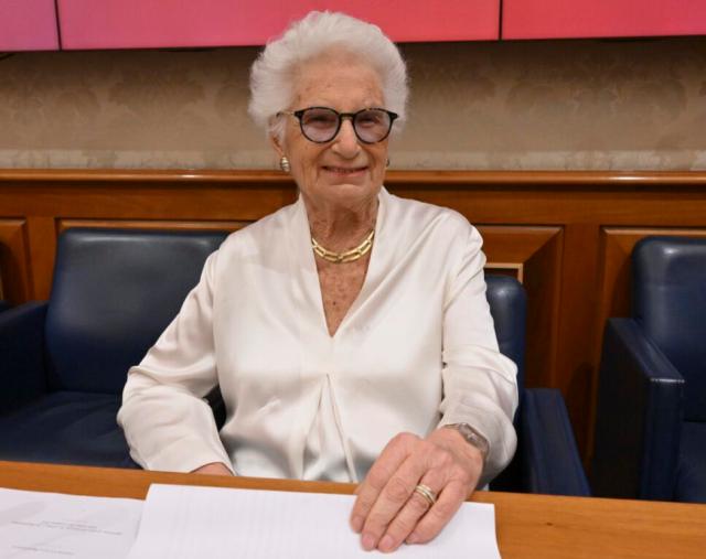 Segre, anche Chef Rubio tra le 24 persone denunciate dalla senatrice per le minacce ricevute online