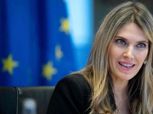 Qatargate, Eva Kaili rivela: "Servizi segreti belgi hanno messo sotto controllo molti europarlamentari"