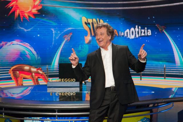 Enzo Iacchetti et&agrave;, fidanzata giovane, patrimonio e vita privata: &egrave; sposato?