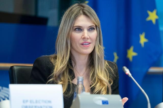 Eva Kaili, destituita la vicepresidente del Parlamento europeo dopo lo scandalo Qatargate