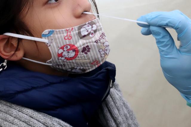 Covid, tampone non pi&ugrave; obbligatorio per uscire dall'isolamento per i positivi al virus