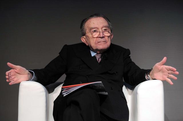 Esercizio provvisorio, Andreotti era a favore: &ldquo;Non &egrave; lo stato d&rsquo;assedio. Pu&ograve; portare vantaggi e risparmi&rdquo;