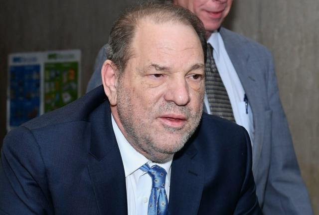 Harvey Weinstein condannato per stupro anche a Los Angeles: altri 24 anni dopo i 23 di New York