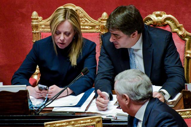 Manovra 2023, via alla discussione alla Camera: opposizione attacca norma sui cinghiali