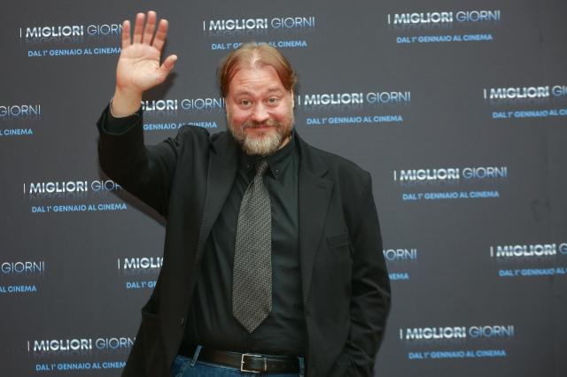 Stefano Fresi, chi &egrave;: film, peso, altezza, moglie, figli, trapianto di capelli