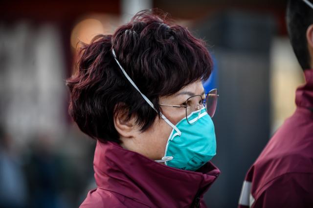 Cina, i contagi per Covid aumentano e Xi proclama lo stop alla quarantena per i viaggiatori