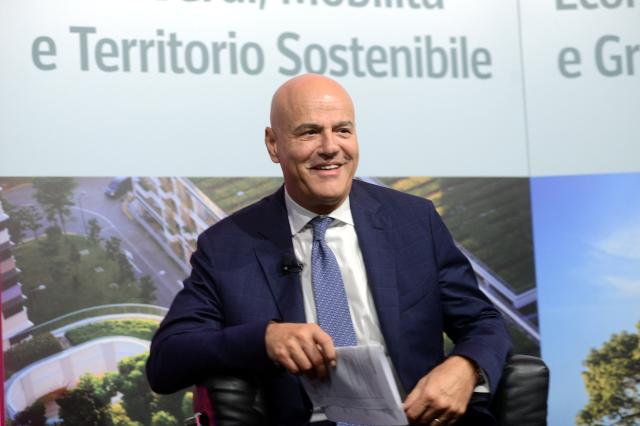 Eni, presentato Piano Strategico 2026-2030: CFFO a &euro;17 miliardi, oltre &euro;40 miliardi di free cash flow e dividendo 2026 a &euro;1,10 (+5%)