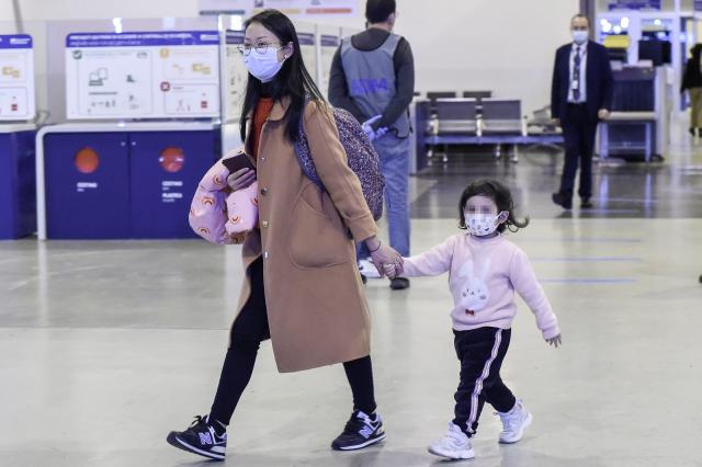 Covid, Pechino tuona: inaccettabili i test sui viaggiatori cinesi