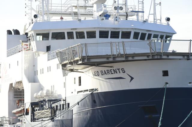 Geo Barents, l'ong attracca al porto di Taranto per lo sbarco di 85 migranti. Braccio di ferro col governo