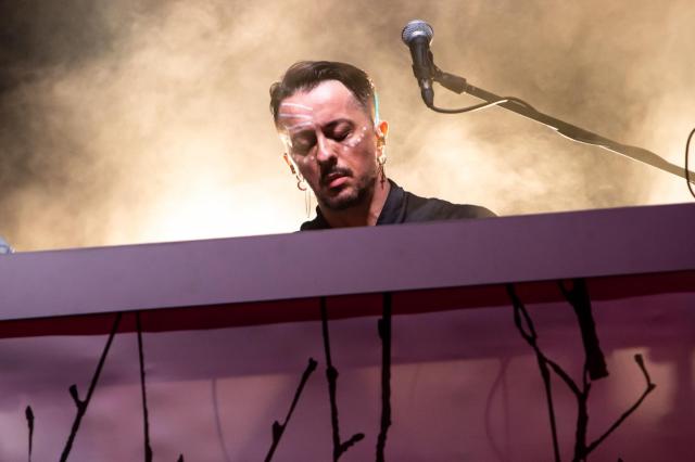 Dardust, chi &egrave;: Elisa, canzoni, carriera, nome vero, fidanzato, Mahmood, Instagram