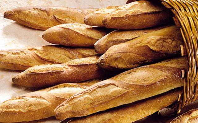 La Francia salvi la baguette in crisi