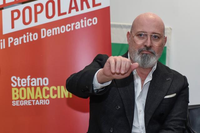 Primarie, Pd si spacca in vista del voto online. Lo scontro innescato da articolo scritto male nello statuto