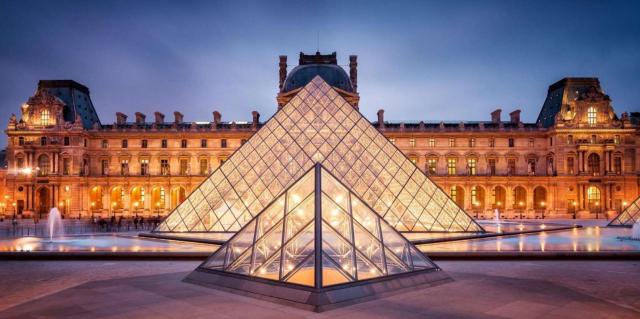 Il Louvre festeggia 230 anni con venti giovani artisti contemporanei