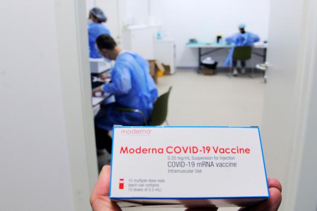 Vaccino Covid, in Usa Moderna alza i prezzi: 110-130 dollari per una dose