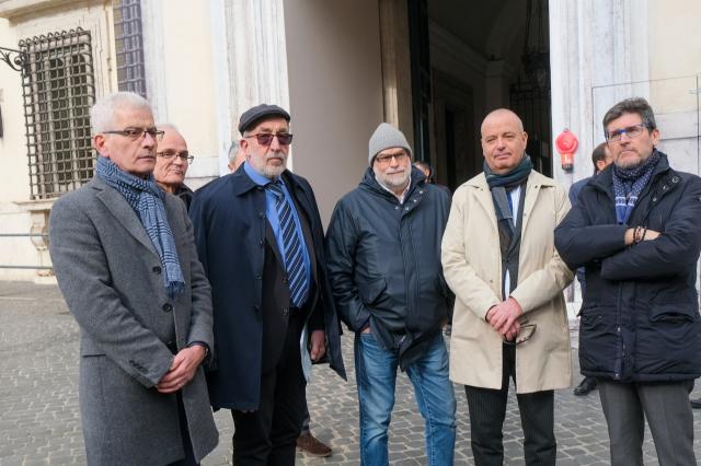 Sciopero dei benzinai congelato dopo l'incontro col governo. Spiragli per scongiurarlo