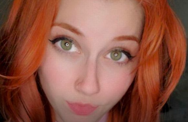 OnlyFans caccia una modella &ldquo;transcanina&rdquo;: &ldquo;Ha rapporti sessuali con i cani&rdquo;