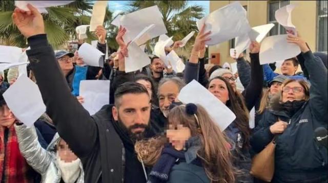 Giuseppe Cimarosa, il nipote che ha rinnegato Messina Denaro, scende in piazza: "Non dovete avere paura"