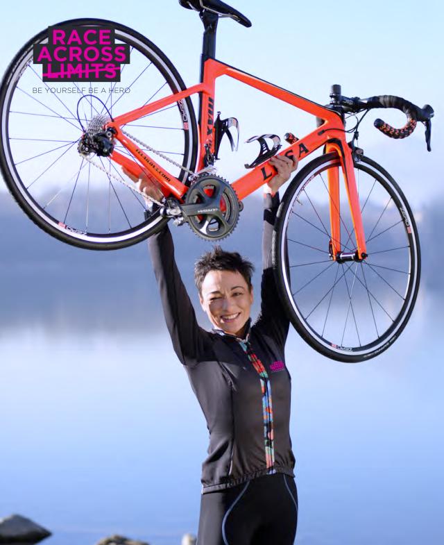 Race Across Limits, a Milano una raccolta fondi per i care-giver a cavallo delle smart bike