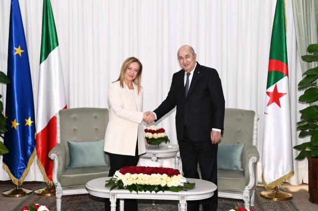 Italia-Algeria, firmata la dichiarazione congiunta tra i due Paesi: al centro energia, impresa e spazio