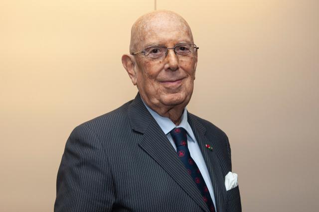  Intesa Sanpaolo lancia Isybank: investimenti da 650 mln nella nuova banca digitale 