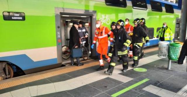 Seregno, ragazzino 14enne spinto sul treno dimesso con 20 giorni di prognosi. Fermo per i due aggressori