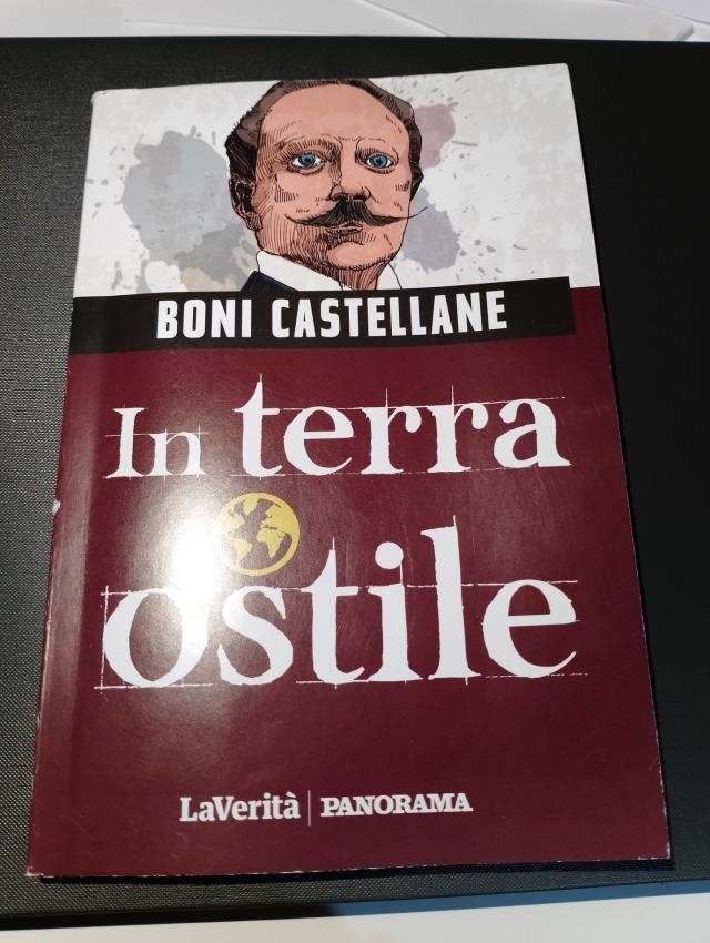 "In terra ostile" di Boni Castellane: come siamo giunti al nostro presente distopico