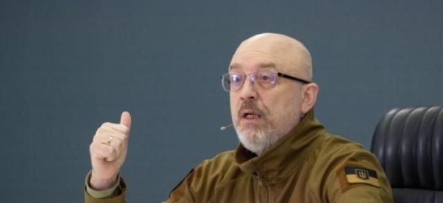 Ucraina, ministro della Difesa Oleksii Reznikov pronto a dimettersi: "Se Zelensky lo chiede, lo far&ograve;"