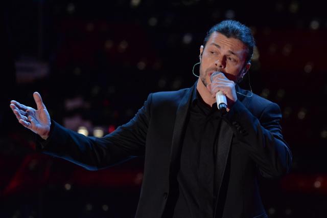 Gianluca Grignani oggi: et&agrave;, moglie, figli, vita privata, canzoni, padre