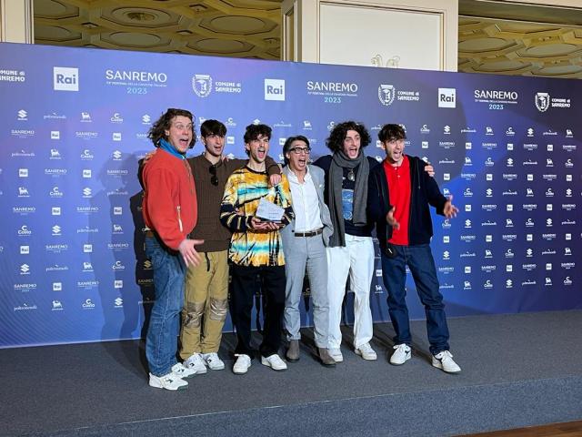 Colla Zio, con la canzone Non mi va di Sanremo vincono il premio Enzo Iannacci Nuovo Imaie