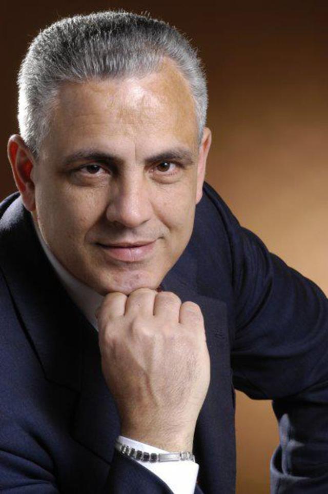 Luciano Passariello, ex consigliere regionale FI della Campania, in arresto per appalti truccati presso Sma