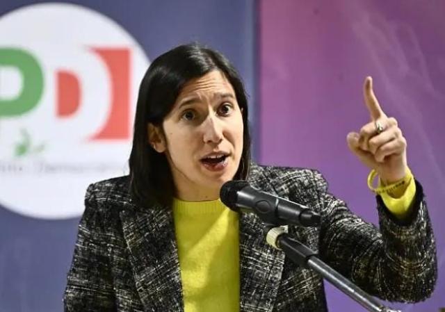 Elly, la portabandiera del nulla fucsia. Un facile vaticinio sulle prospettive politiche italiane