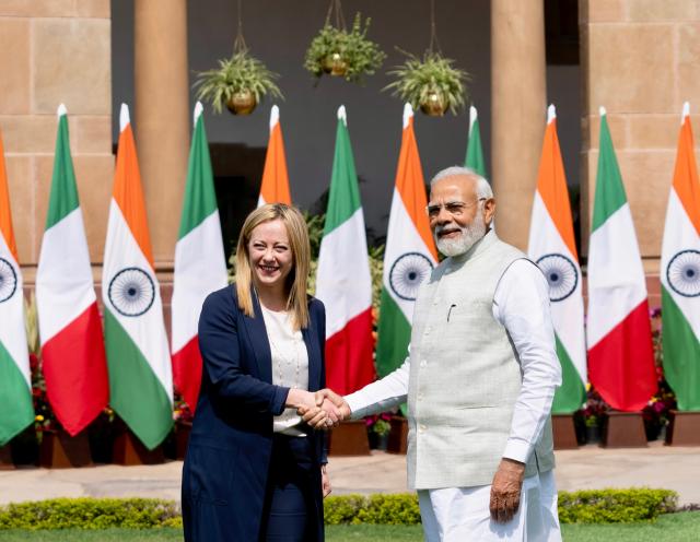 Meloni a Modi: "l'India pu&ograve; facilitare il percorso per una pace giusta in Ucraina"