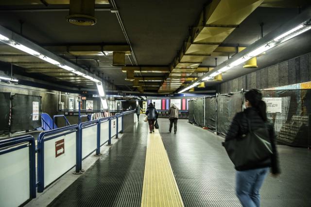 Chi &egrave; caduto nella metro di Lepanto a Roma e poi &egrave; stato travolto dal treno