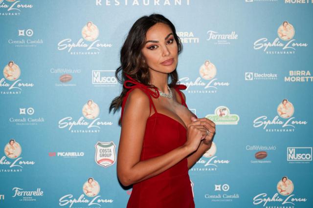 Madalina Ghenea, chi &egrave;: et&agrave;, biografia, fisico, carriera, fidanzato e Instagram