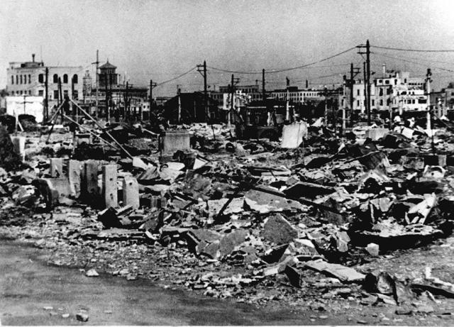 Operazione Meetinghouse, il 10 marzo 1945 il bombardamento Usa su Tokyo che uccise 100mila civili