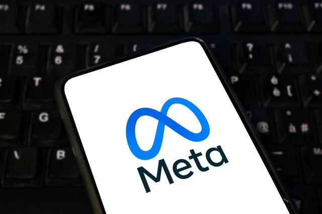 Meta, il "no" di Zuckerberg all'accordo con Siae: via la musica italiana da Facebook e Instagram