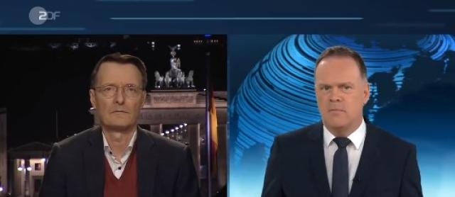 Vaccino Covid, ministro della Salute tedesco: "Reazioni avverse? Anche handicap permanenti". Nel 2021 negava effetti collaterali