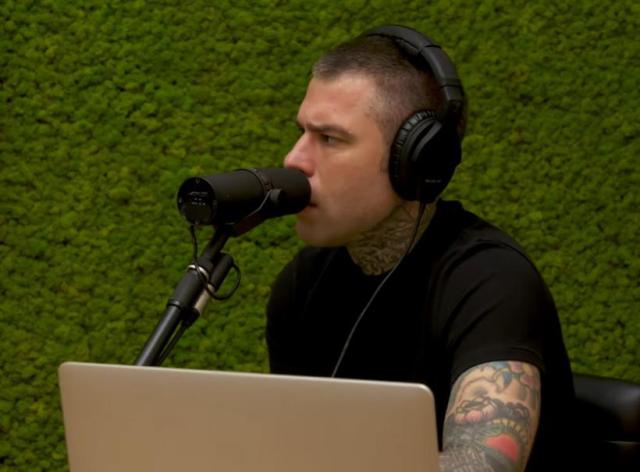 Ong, Fedez: "Voglio una nave tutta mia. Ci metto la mia faccia sulla fiancata". Ocean Viking: "Pu&ograve; sostenerci"