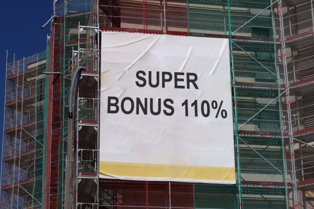 Superbonus 110%, proroga per villette unifamiliari: sconti fiscali e cessioni estesi fino al 30 giugno