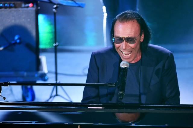 Antonello Venditti, chi : et&agrave;, biografia, carriera, malattia, moglie e figli