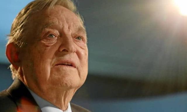Arresto di Donald Trump, il procuratore Bragg che lo ha incriminato &egrave; stato finanziato da Soros