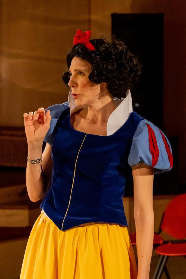 Masha in Biancaneve alias Alessandra Basile 