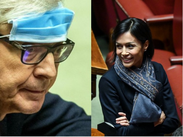 Sgarbi, Carfagna lo trascina in tribunale, Giunta nega immunit&agrave;. Disse: "Mascherina fa male. Sorcagna: capra e cretina"