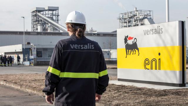 Eni, Versalis tratta l'acquisto del 100%  di Novamont con Mater-Bi per un grande polo della chimica verde