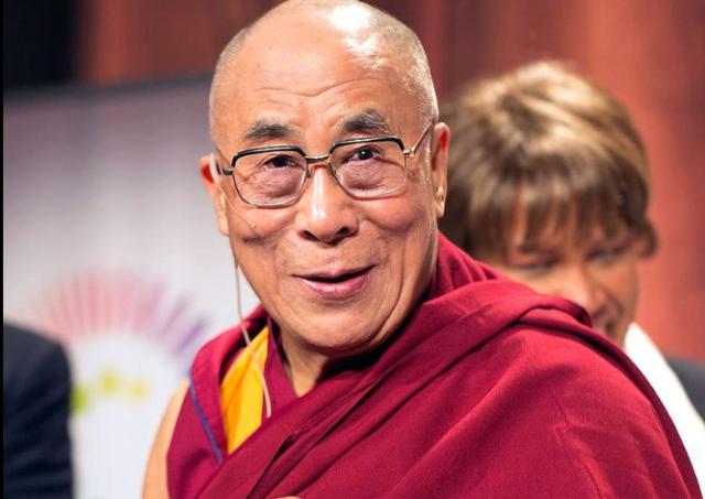 Chi &egrave; il Dalai Lama, dal premino Nobel per la Pace alle accuse di pedofilia del capo spirituale del Tibet