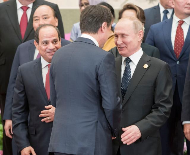 Documenti segretii Usa, l'Egitto ha ordinato la produzione di 40mila razzi per la Russia