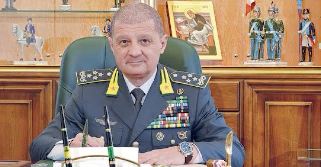 Giuseppe Zafarana, chi &egrave; il nuovo Presidente dell'Eni, dal Cammino di Santiago alla guida della GdF