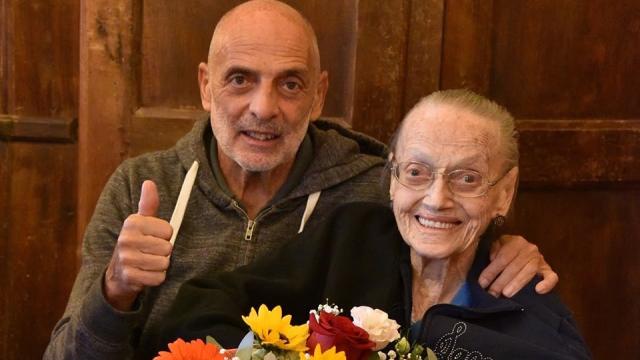 Addio ad Anna Marcacci, morta la madre di Paolo Brosio