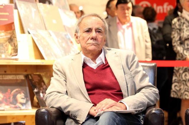 Roberto Vecchioni figli, moglie, canzoni: nella vita privata il dolore per il figlio malato e il figlio morto