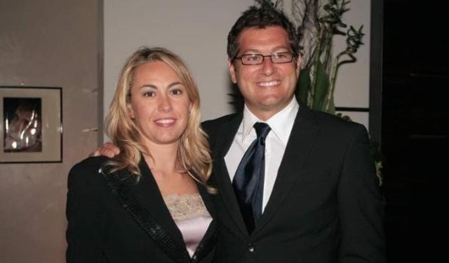 Raffaella Schifino, chi &egrave; la moglie di Enrico Papi: et&agrave;, lavoro, figli, Instagram